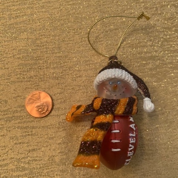Very Cute Cleveland Browns Christmas Snowman Ornament - Picture 4 of 8